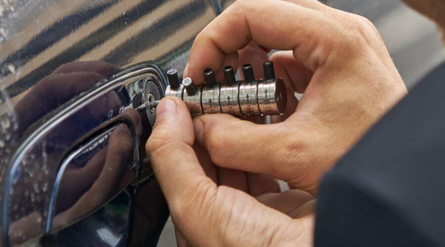 Professional gutter cleaning in Van Buren, IN